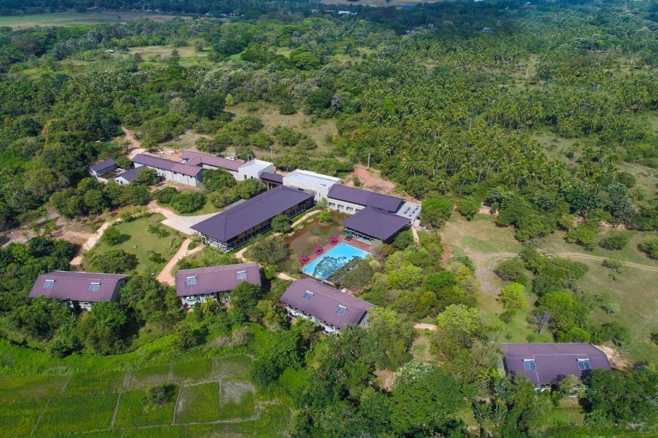 Tropical Life Resort And Spa Dambulla Exterior foto